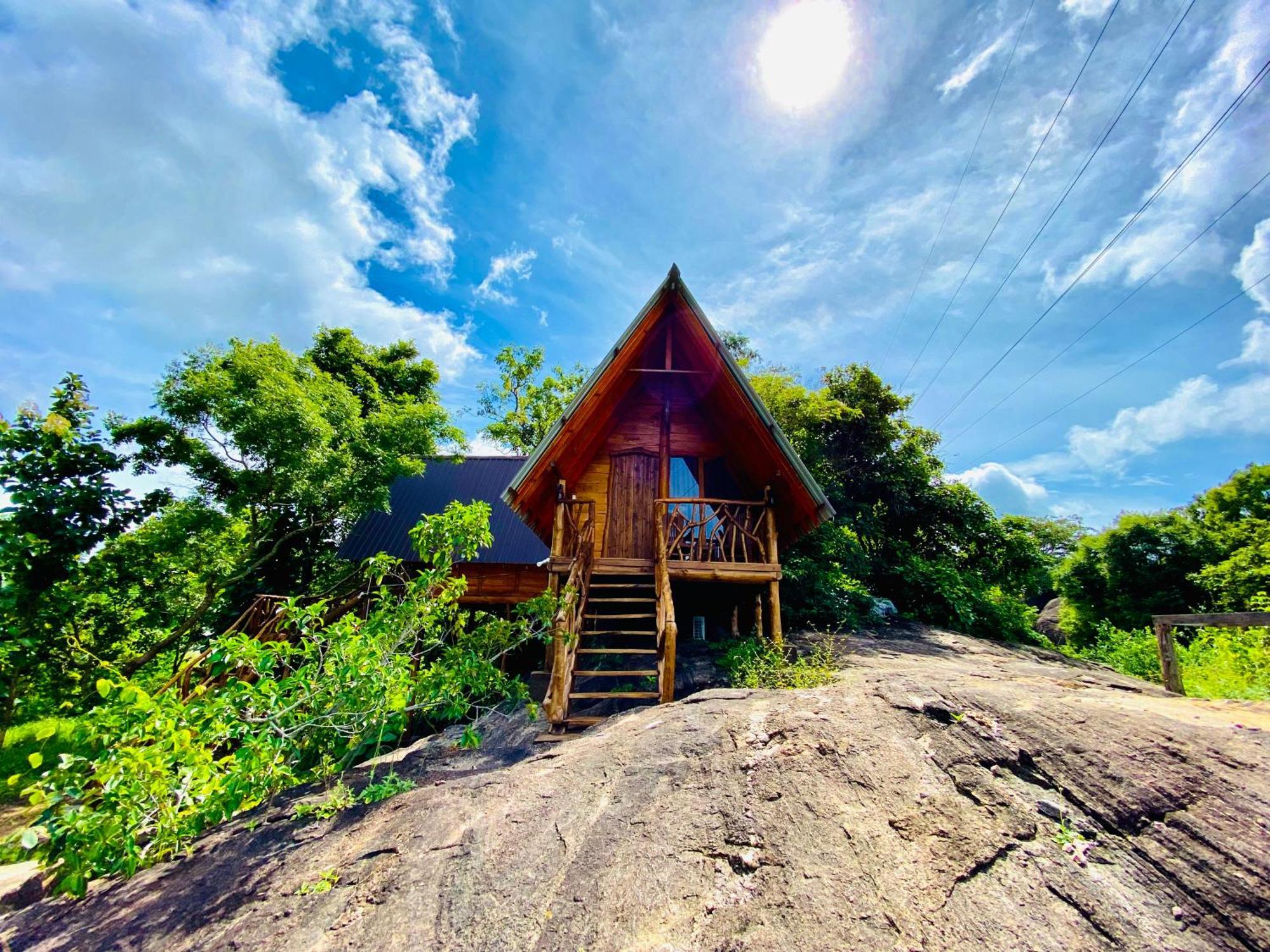 Wooden Cabana Sigiriya Exteriör bild